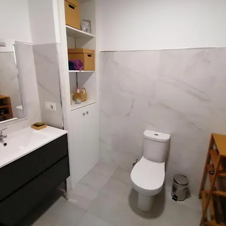 Holiday home Planta Baja De Casa Con Patio Vigo